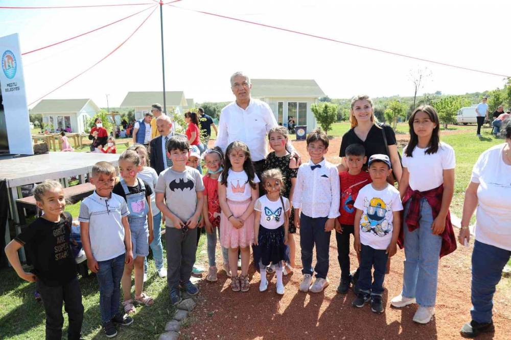 Mezitli’de çocuklar bayramı ’Mutlu Yaşam Köyü’nde kutladı
