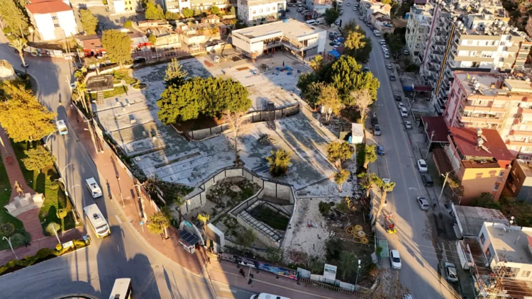 Tarsus Kent Meydanı Projesi Açılış İçin Gün Sayıyor